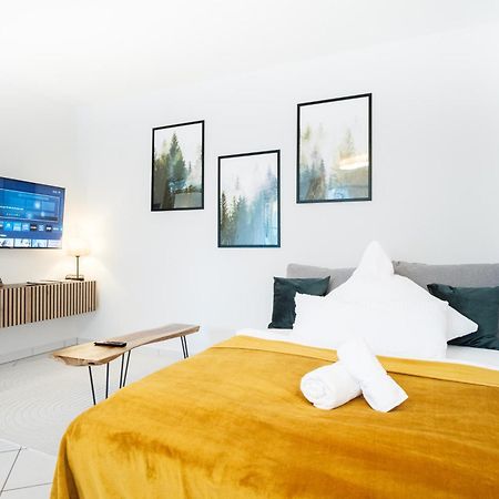 Teningen Blackforest Hideaway, Freiburg, Europapark, Schwarzwald מראה חיצוני תמונה