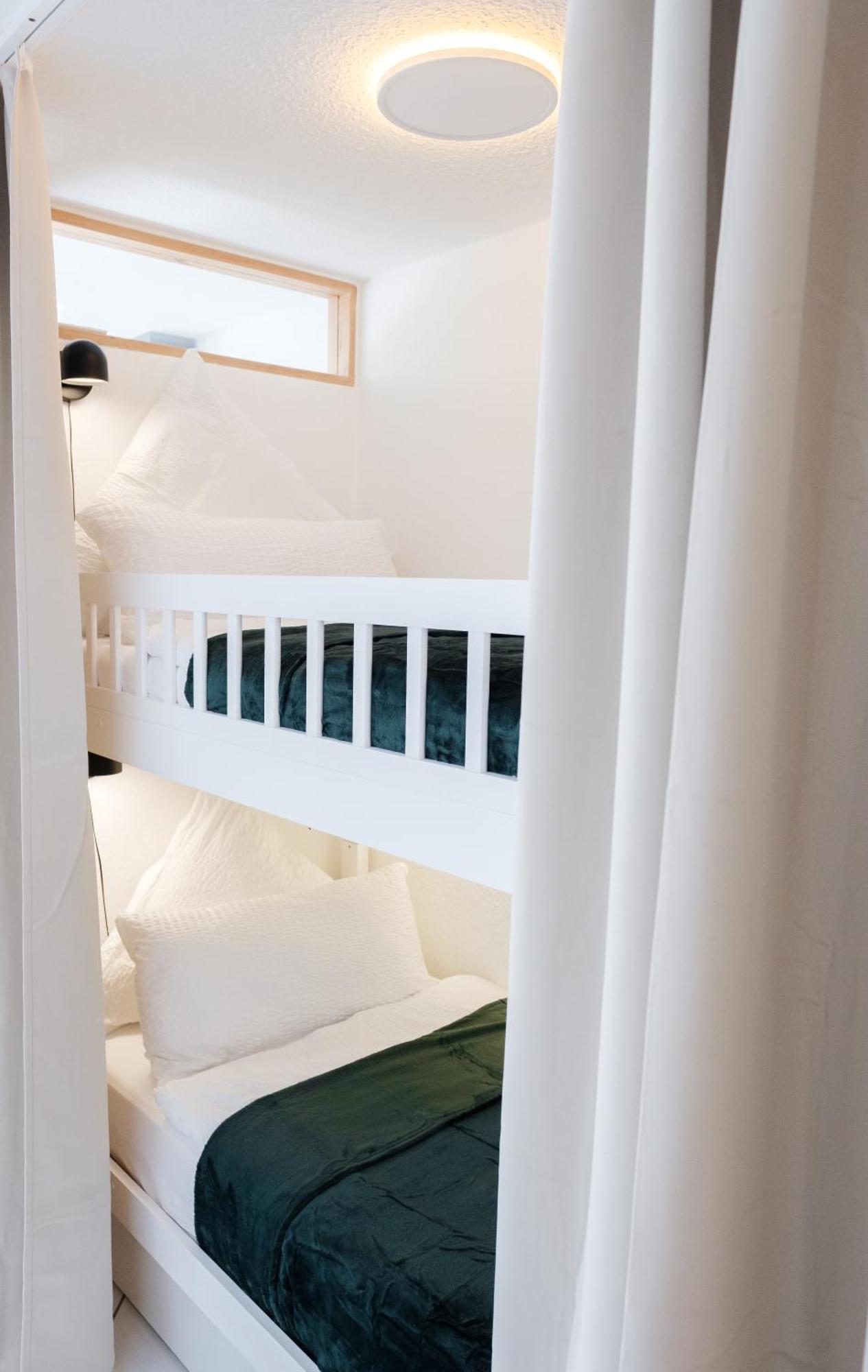 Teningen Blackforest Hideaway, Freiburg, Europapark, Schwarzwald מראה חיצוני תמונה