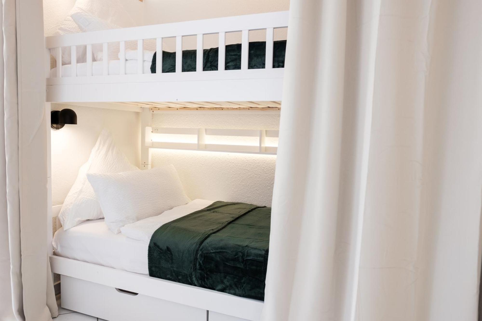 Teningen Blackforest Hideaway, Freiburg, Europapark, Schwarzwald מראה חיצוני תמונה